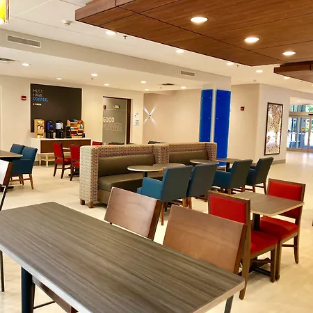 Holiday Inn Express & Suites Raleigh Airport - Brier Creek By Ihg-3